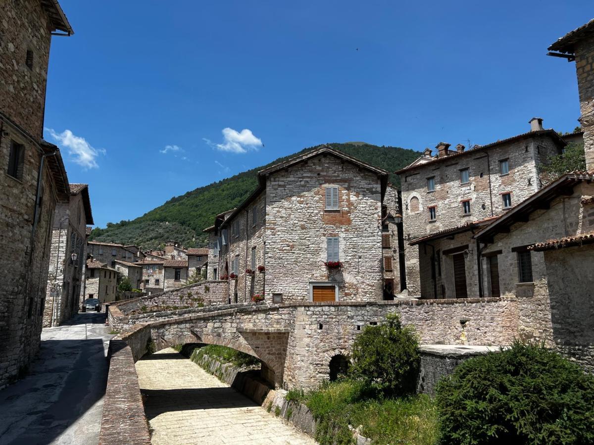 Dimora Casina Dell'Abbondanza Lägenhet Gubbio Exteriör bild